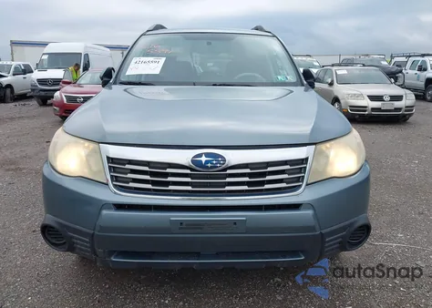 2011 Subaru Forester 2.5X Premium z USA, uszkodzony, nr VIN JF2SHBDC9BH711042